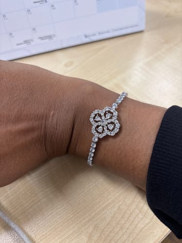 Customer photo review of Madelyn Luxe Bracelet