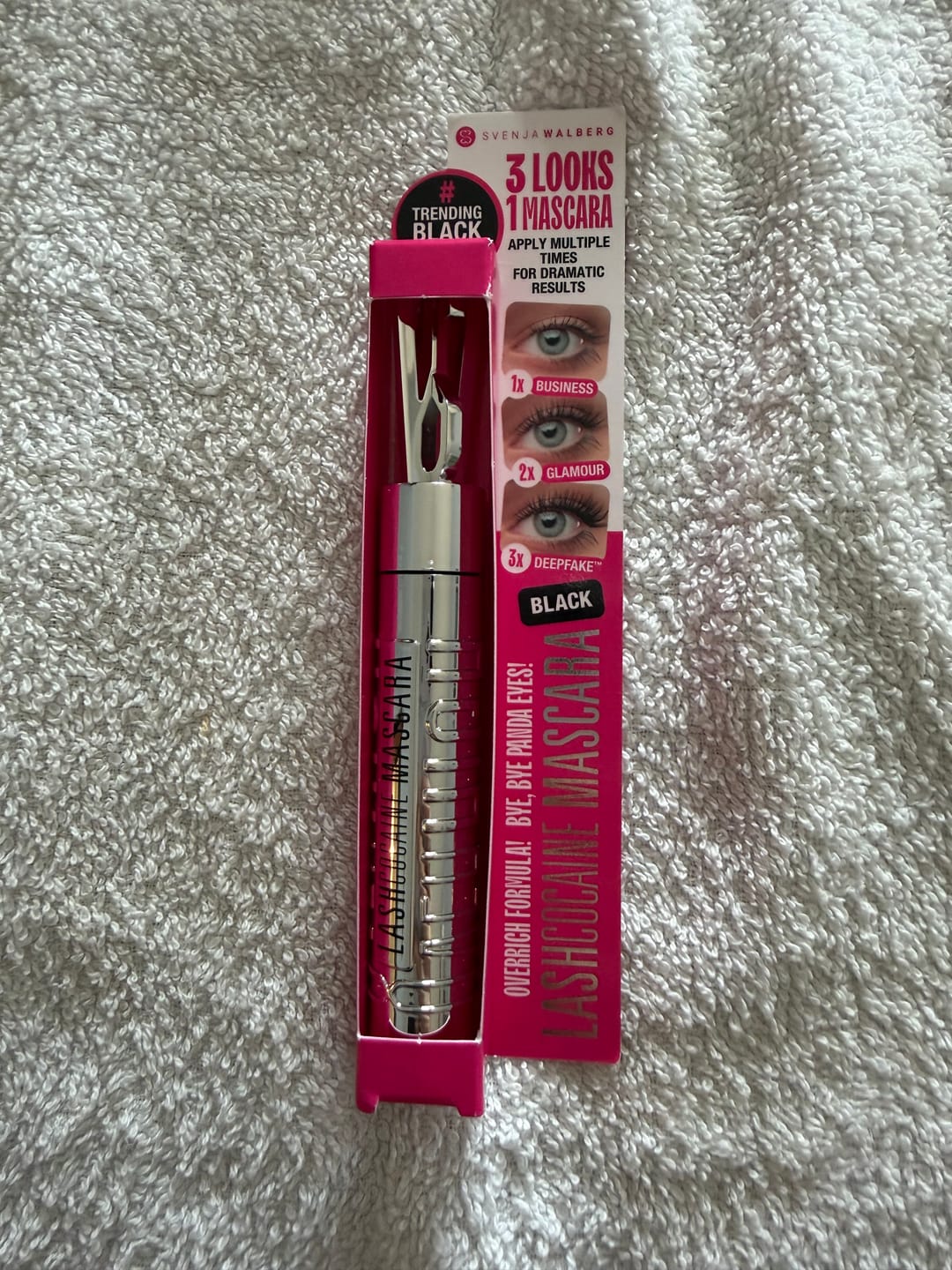 Customer photo review of LASHCOCA!NE MASCARA BLACK