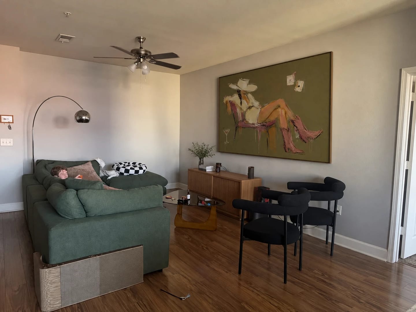 Customer photo review of Western Pop Art｜Olive Cowgirl Martini Moment