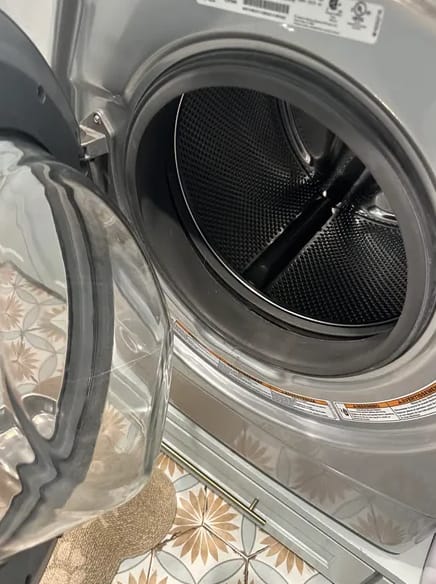 Customer photo review of Renova™ - Ta bort djurhår och dålig lukt från tvättmaskinen