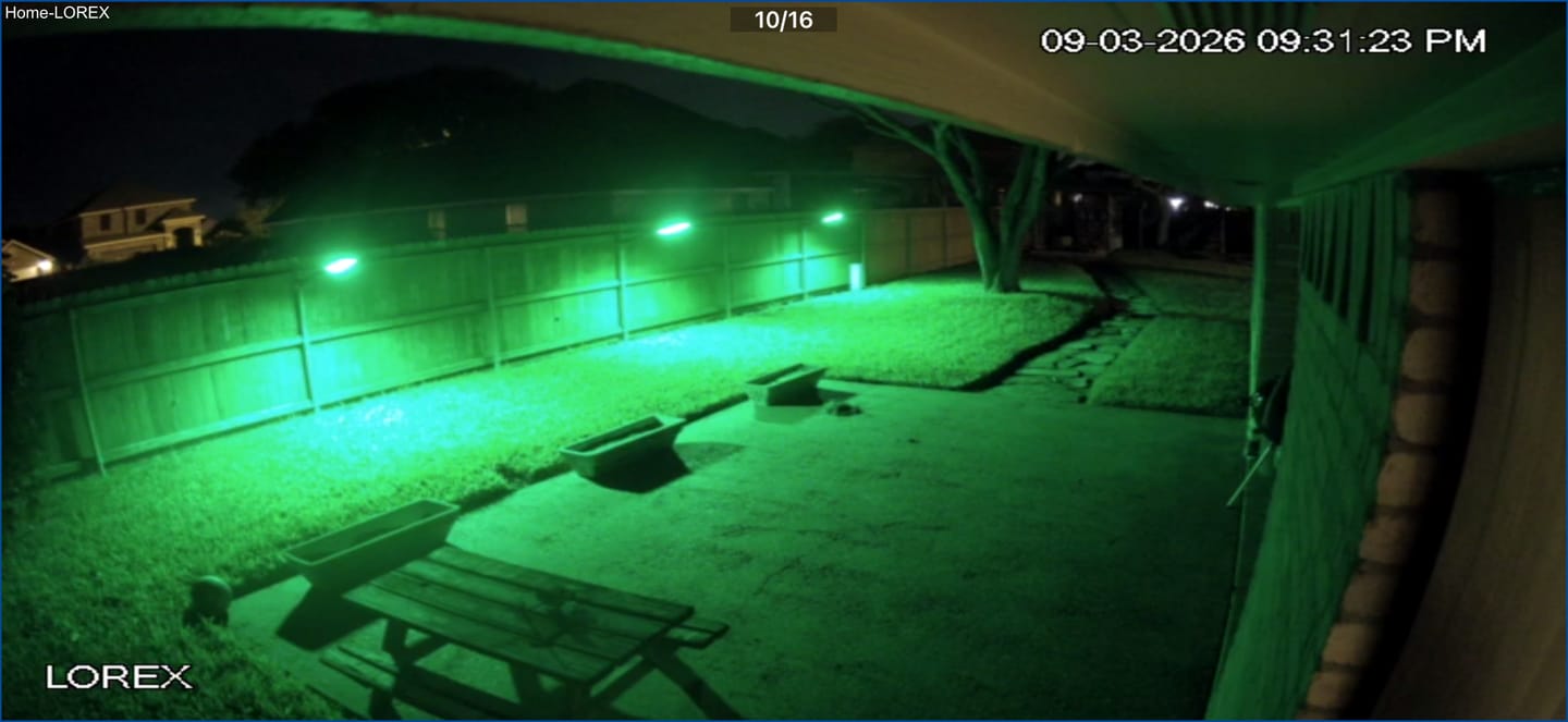 Customer photo review of Powereful Solar Green Feeder Light for Hunting-25,000 lumens