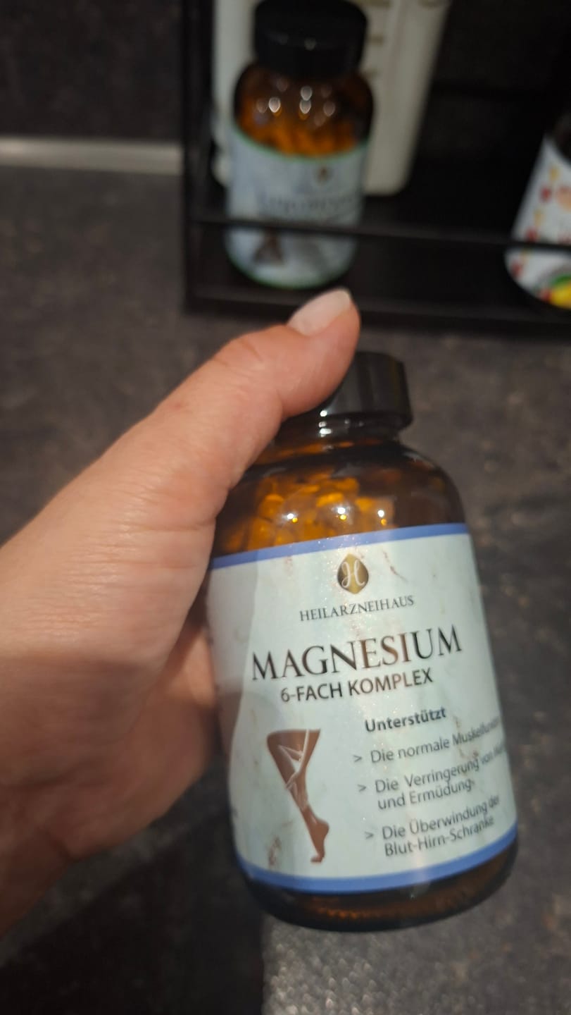 Customer photo review of Magnesium 6-Fach Komplex hochdosiert Kapseln