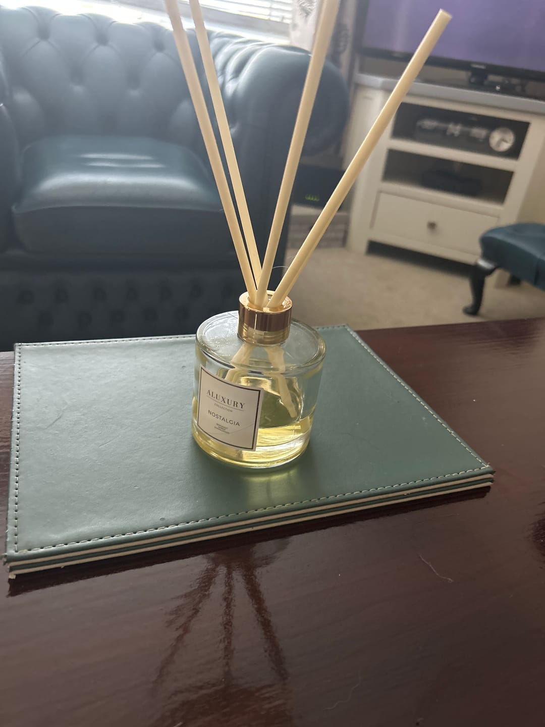 Customer photo review of Nostalgia Luxury Essential Oil Reed Diffuser