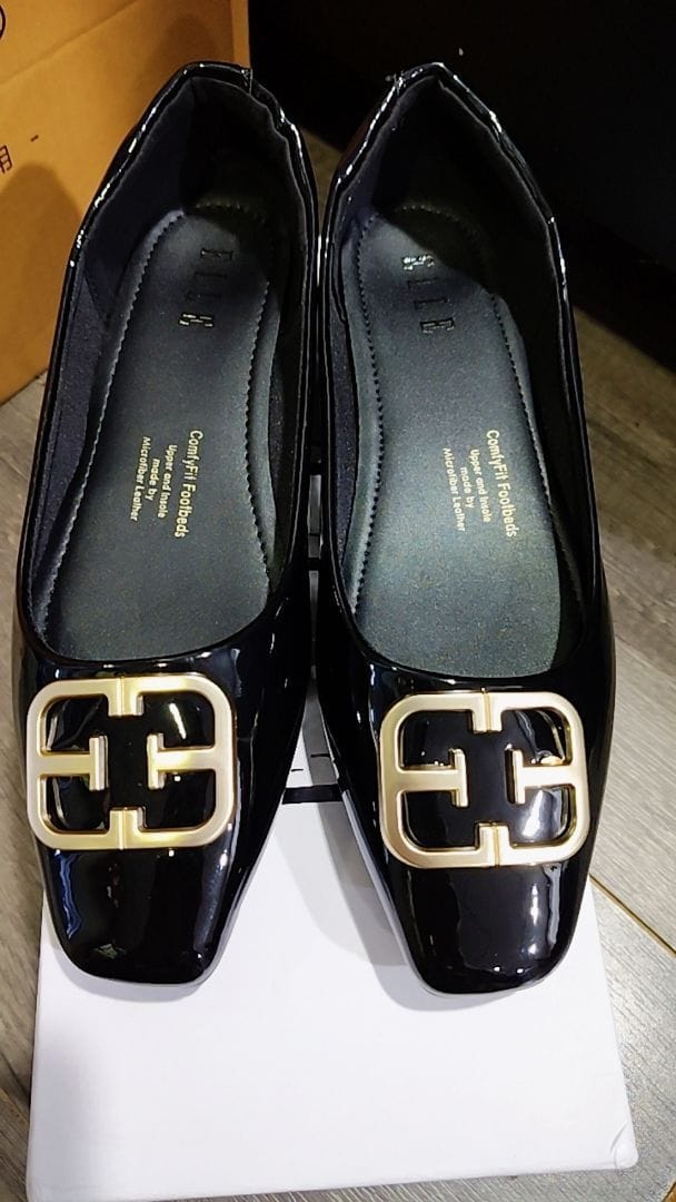 Customer photo review of Jacqueline Slip-on Flats & Ballerina In Black