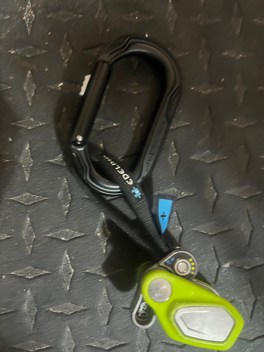 Customer photo review of Pure Slider III Carabiner