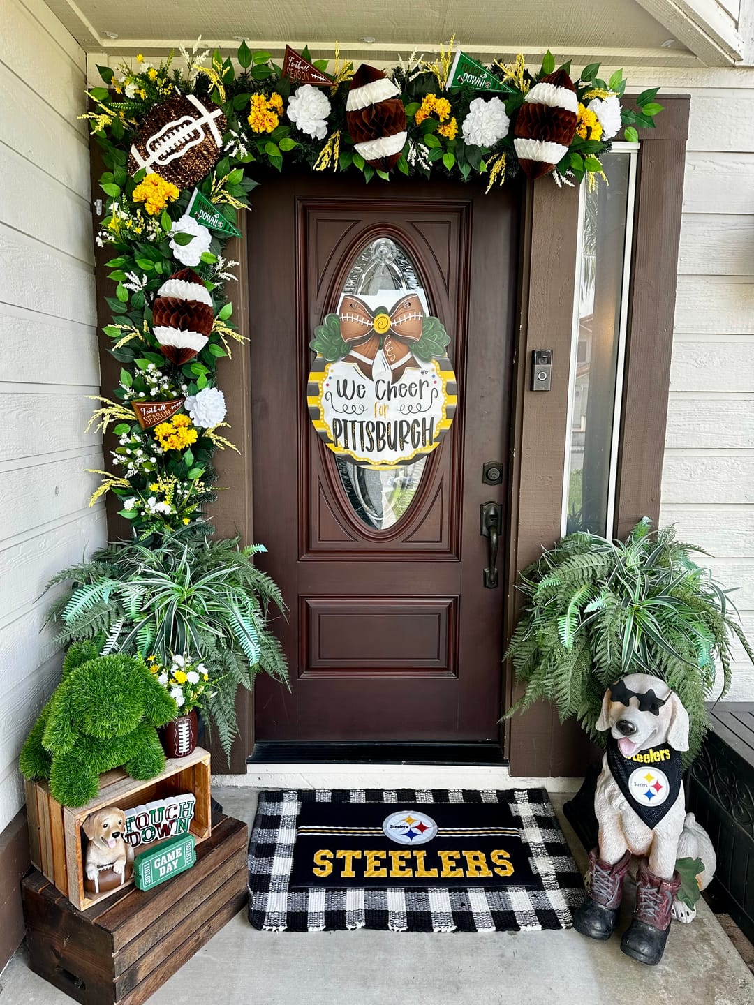 Customer photo review of We Cheer for Pittsburgh Door Hanger