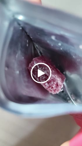 Customer video review of ROLLZ THC Gummy Bears – Raspberry | 10mg per piece