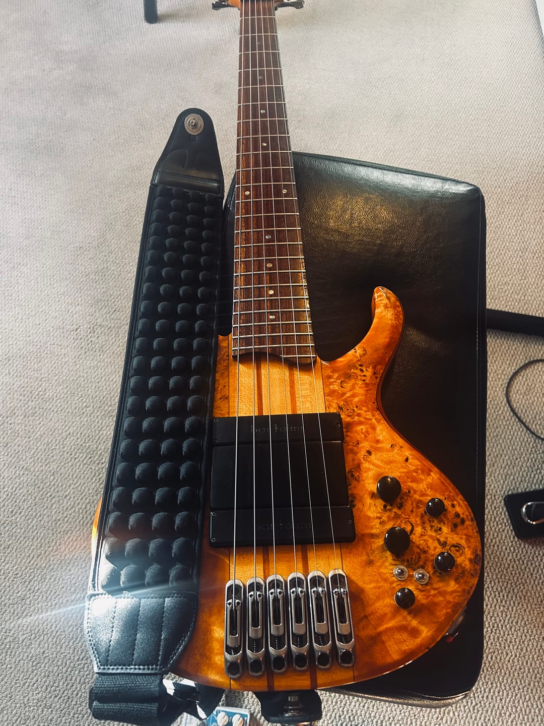 Customer photo review of ZERO-G Pro Guitar & Bass Strap | Zero-Gravity Weight Relief