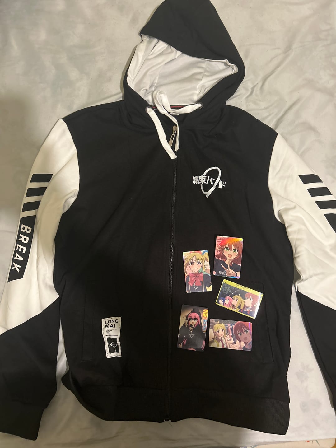 Customer photo review of Trendy Bocchi Anime Logo Cos Zipper Hoodie