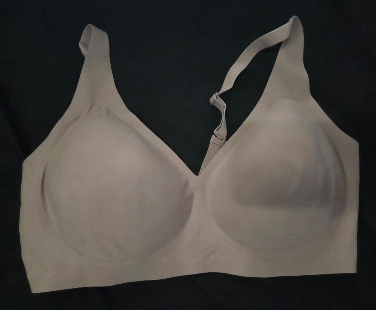 Customer photo review of AirSoft Wireless Deep-V Bra