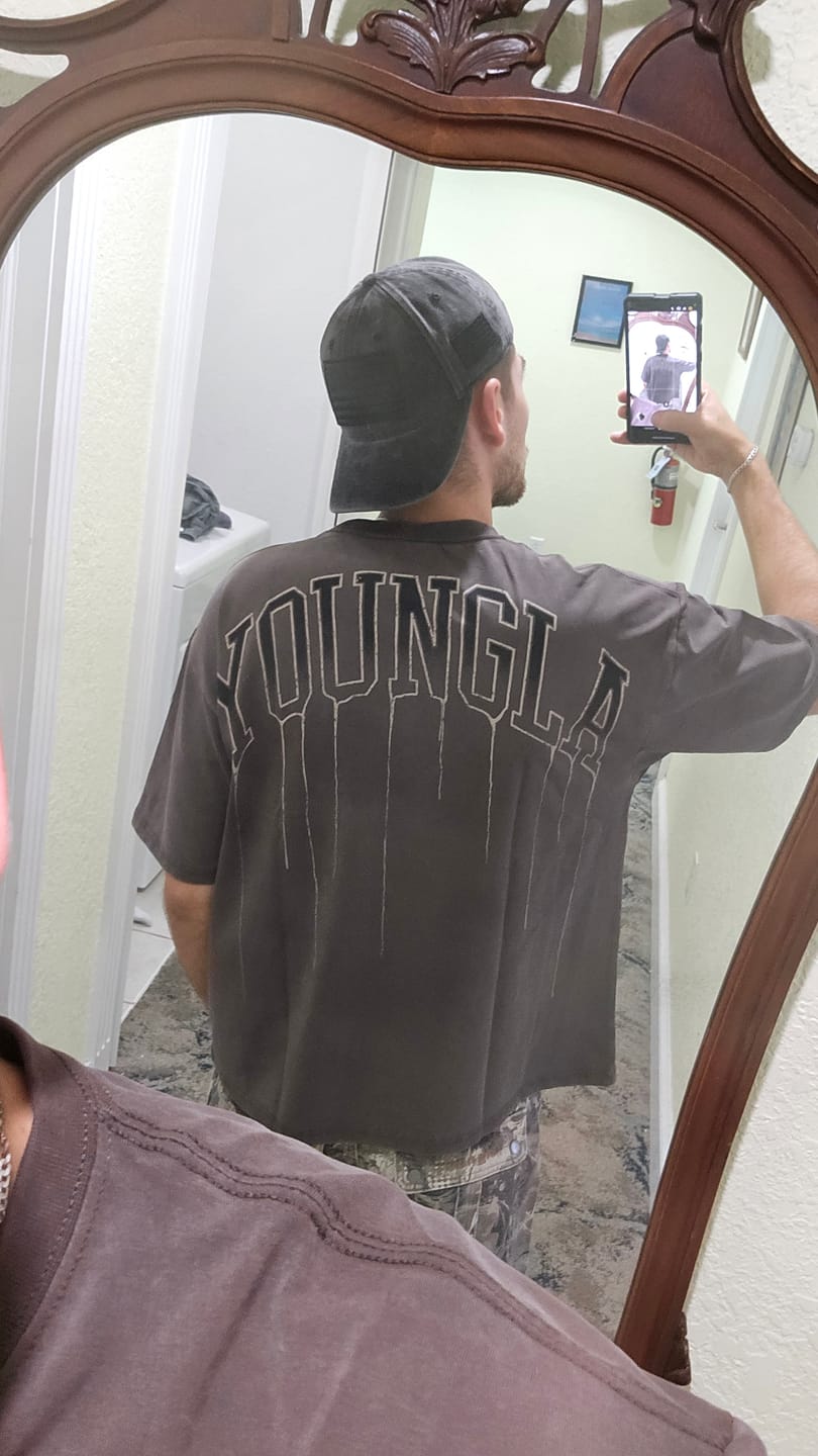 Customer photo review of W428 - Drip Oversized Tee
