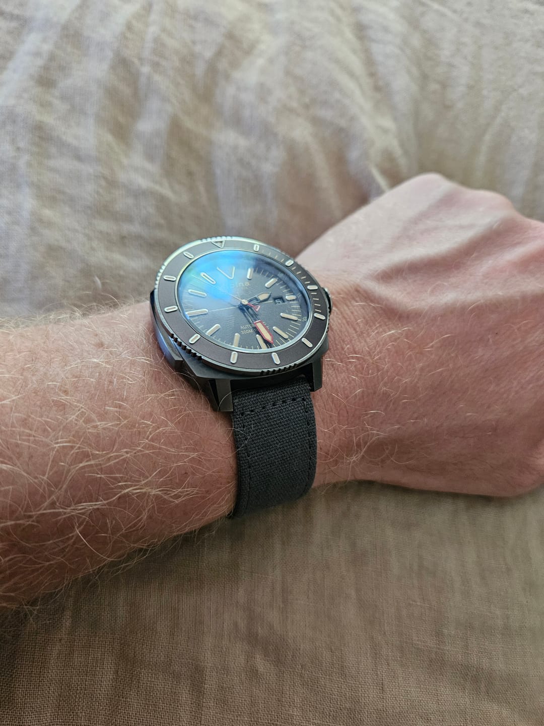 Customer photo review of CanvaSoft 2.0 - Slate Gray