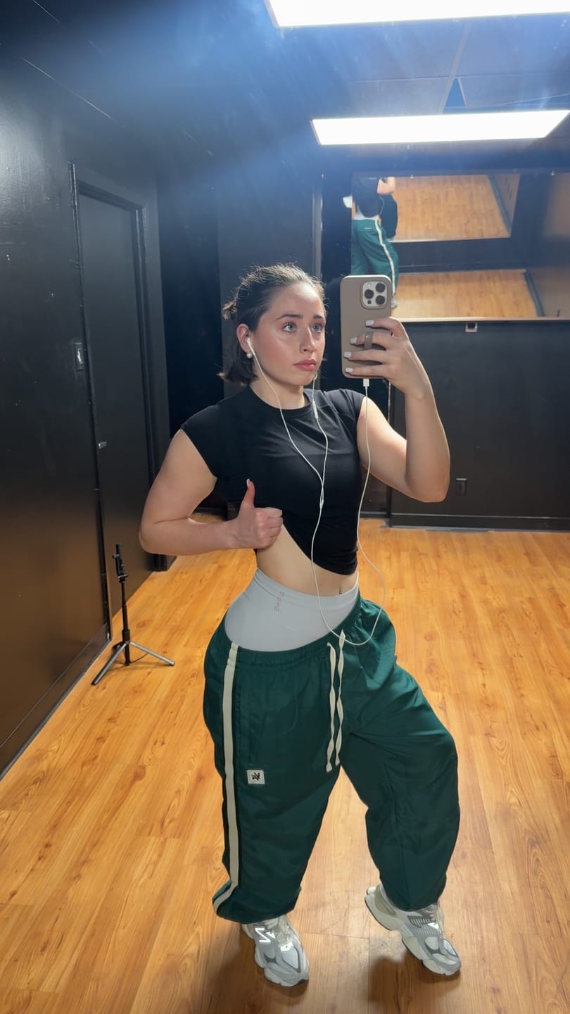 Customer photo review of 2064 - Sideline Joggers