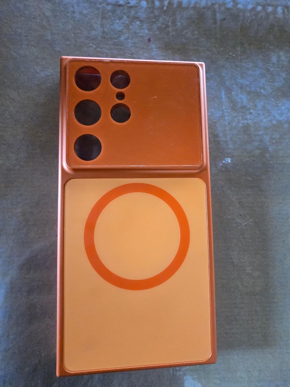 Customer photo review of AG Glass Samsung Magsafe Pre-Order Hybrid Silicone Case
