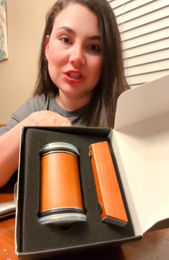 Customer photo review of Nalvix Affilacoltelli a rullo