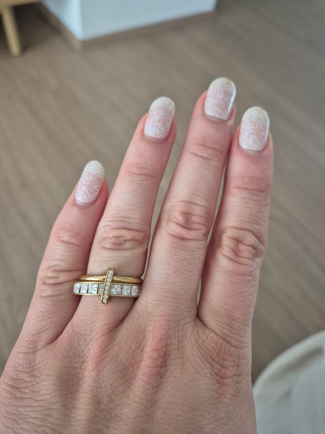 Customer photo review of Square Pave Infinity Flow Ring 14K Vergoldet
