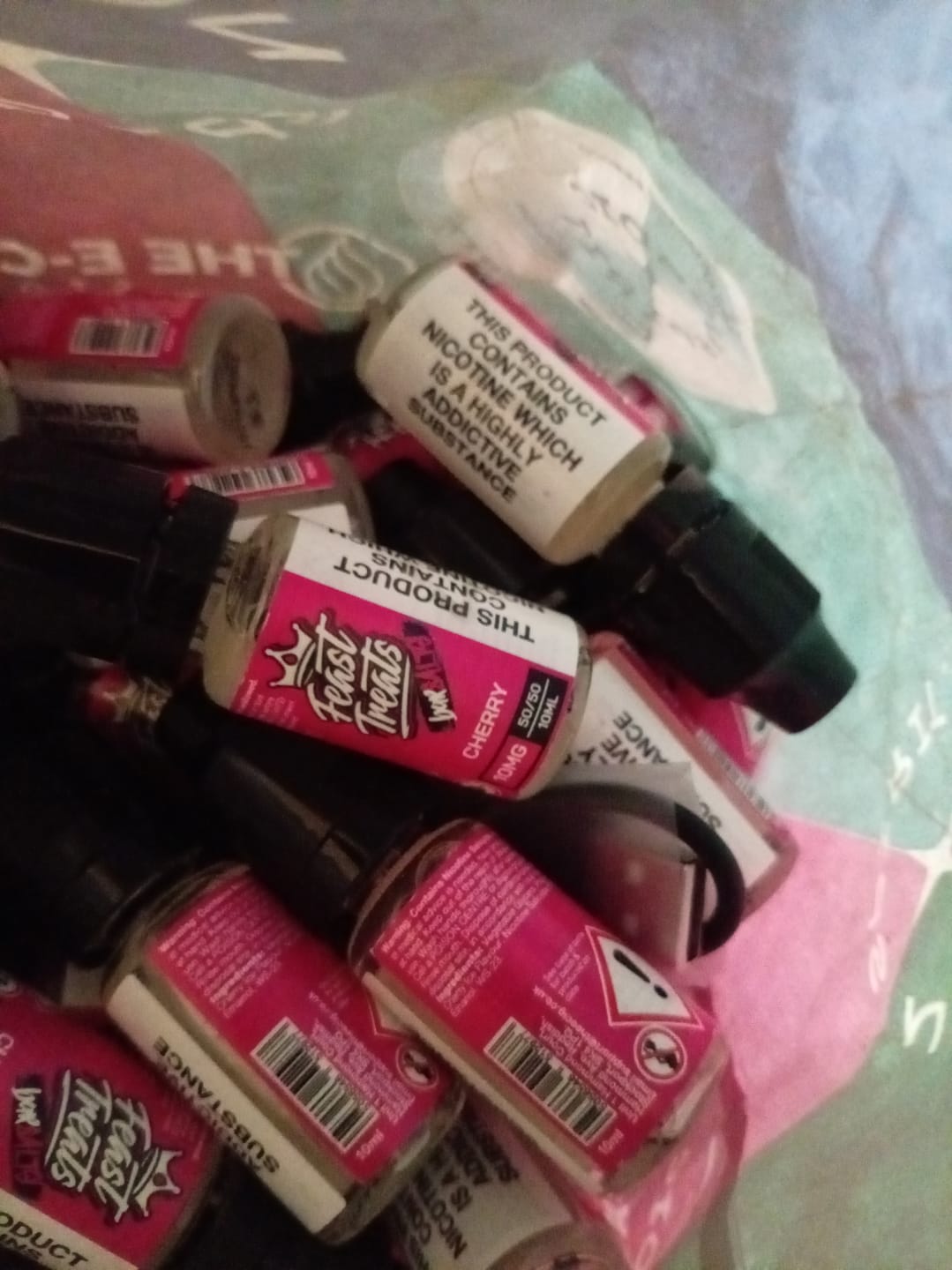Customer photo review of Cherry Feast Treats Bar Salts - 10ml Nic Salt E-Liquid