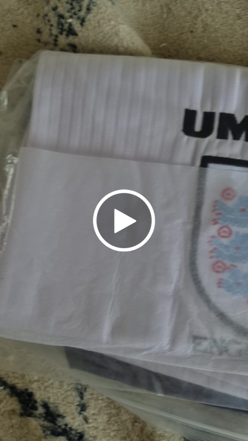 Customer video review of Inglaterra 1998 Local