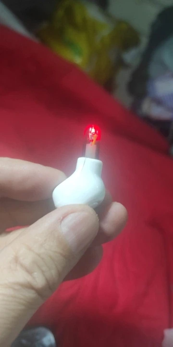 Customer photo review of Dispositivo de Terapia de Luz Roja para el Bienestar Auditivo — Velsen