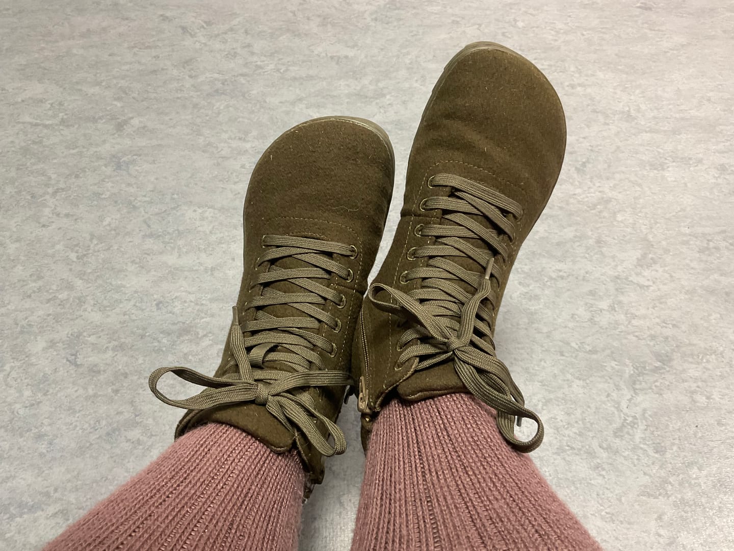 Customer photo review of Vaistoa Tunto 2 -paljasjalkatennarit