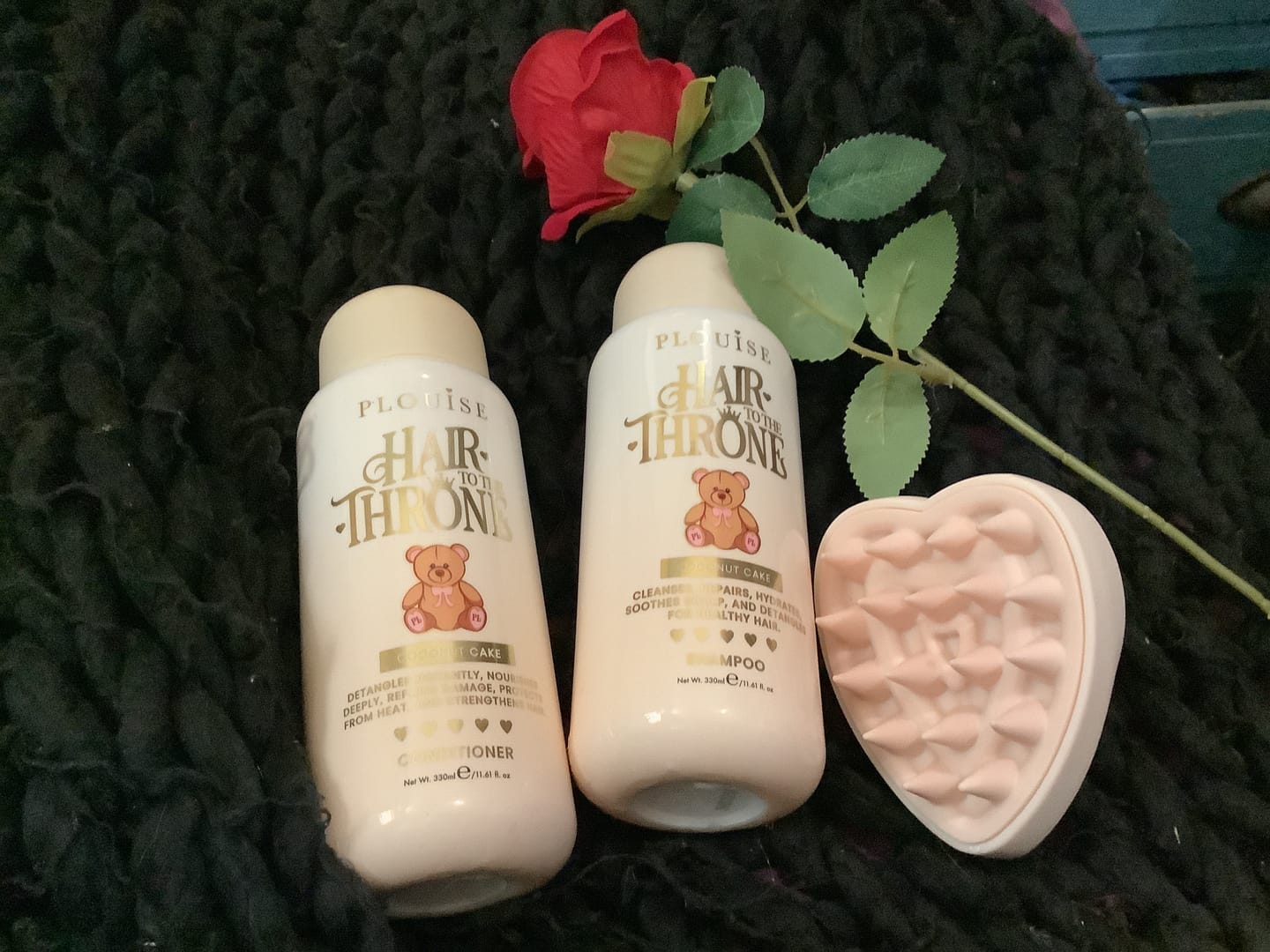 Customer photo review of Teddy Hair To The Throne Scalp Massager