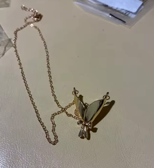 Customer photo review of Flower Bouquet Necklace