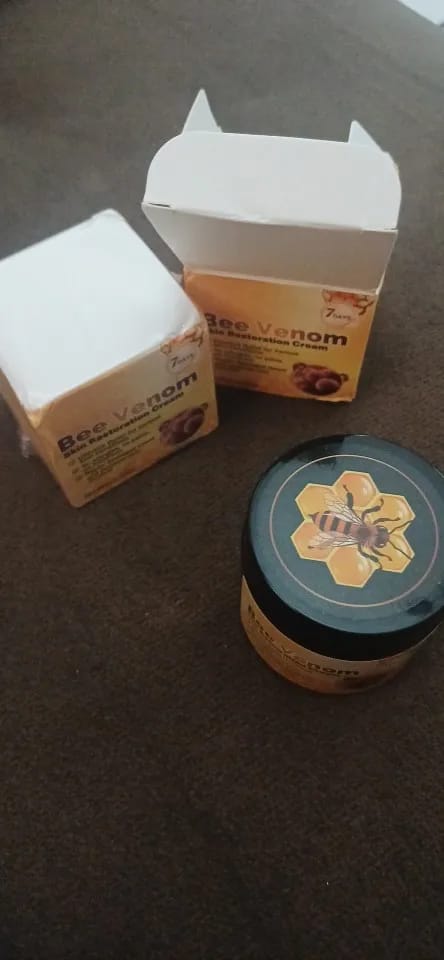 Customer photo review of BeeVita Joint Comfort Cream for Knees, Elbows & Shoulders