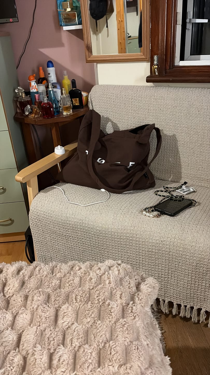 Customer photo review of Brown TØTE Bag