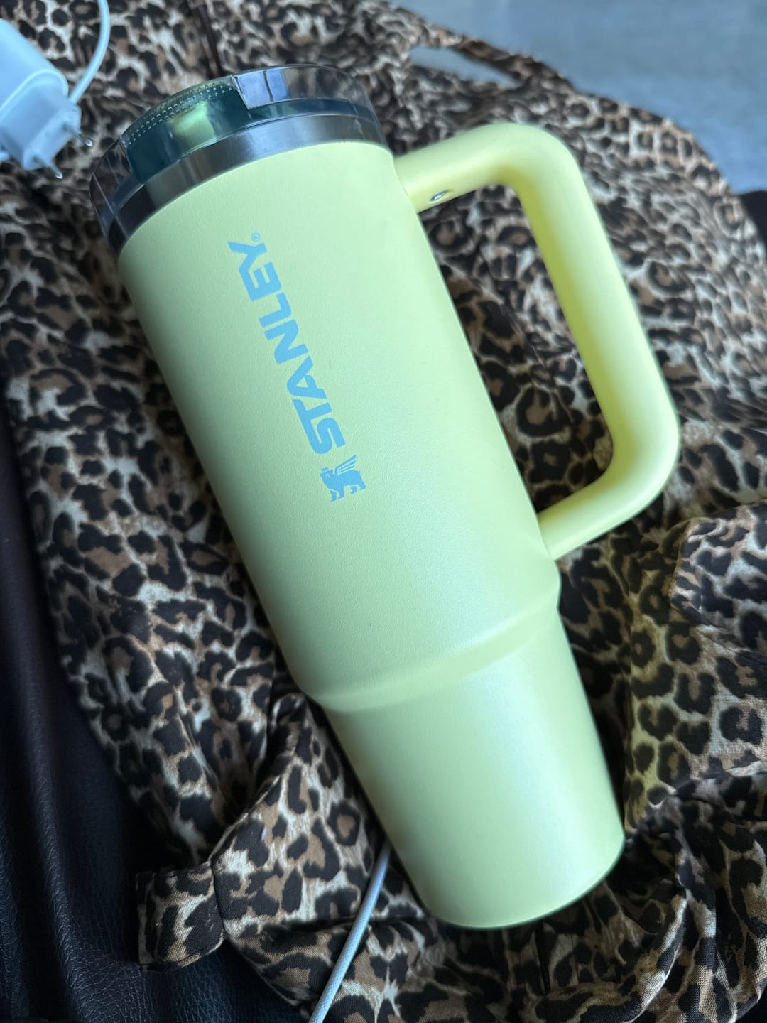 Customer photo review of Quencher Protour Pomelo | 887 ml