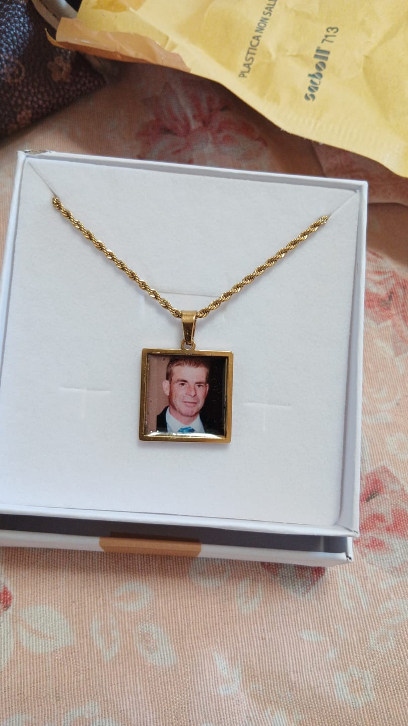 Customer photo review of Collana con Foto - Portami con Te