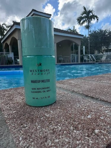 Customer photo review of Makeup Melter Cleansing Mist