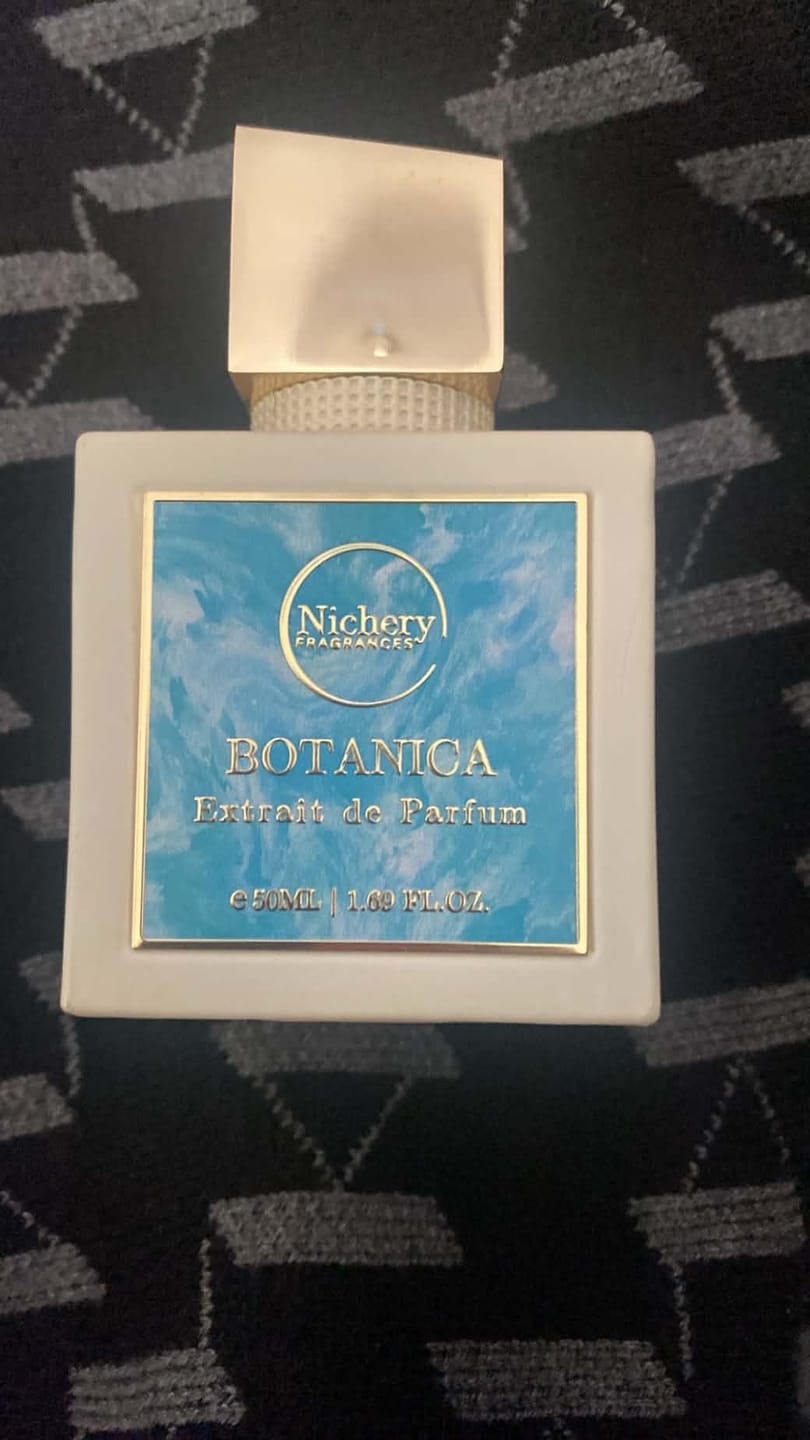 Customer photo review of Nichery Botanica Extrait de Parfum - Unisex 50ml