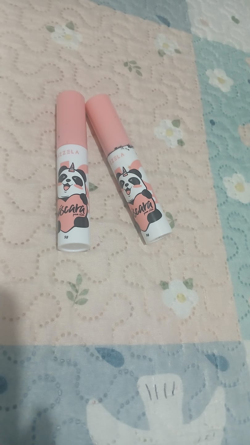 Customer photo review of Máscara Para Cílios Big No Panda Vizzela - Preta