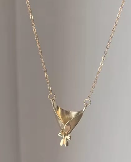 Customer photo review of Flower Bouquet Necklace
