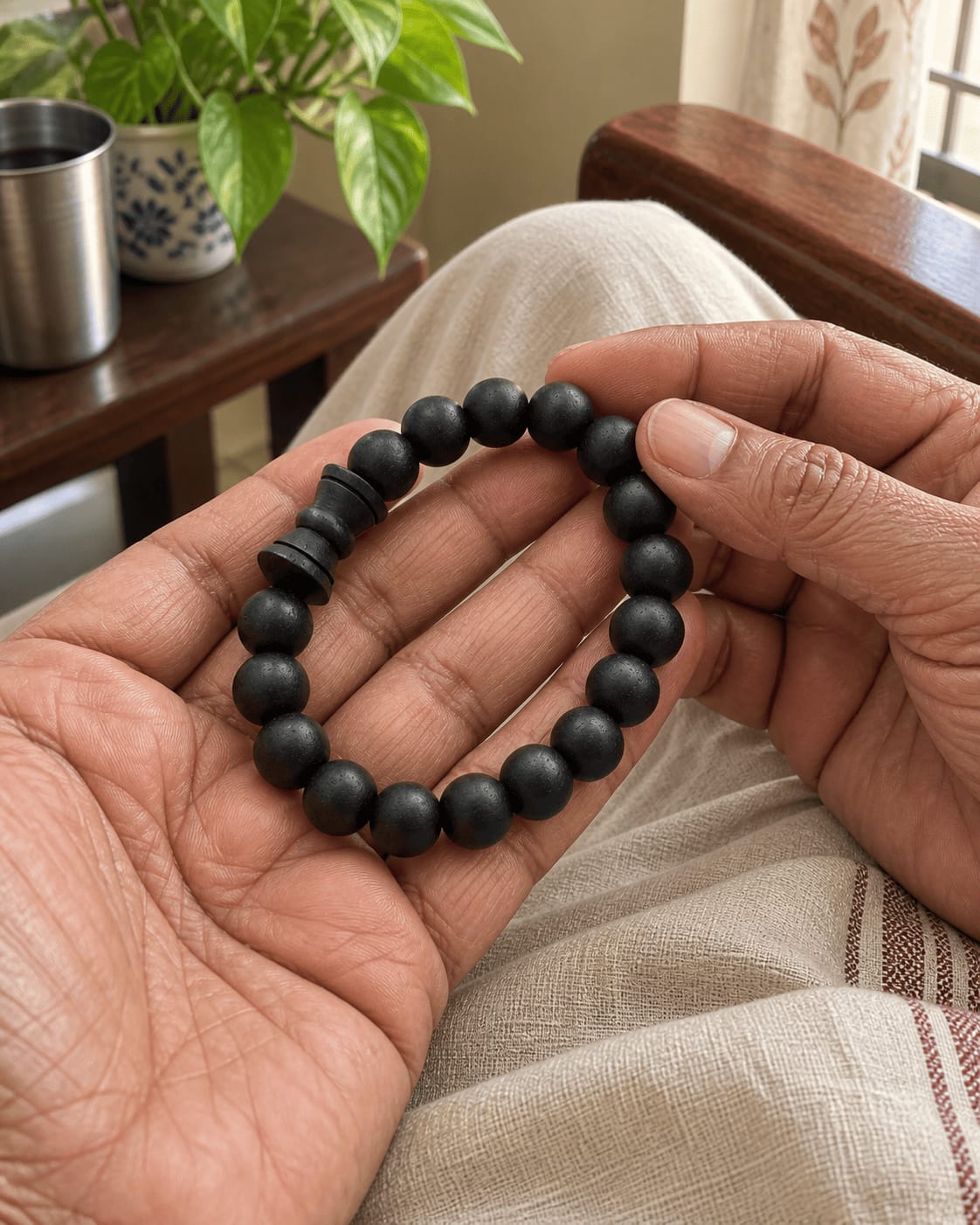 Customer photo review of Karungali Damru Bracelet