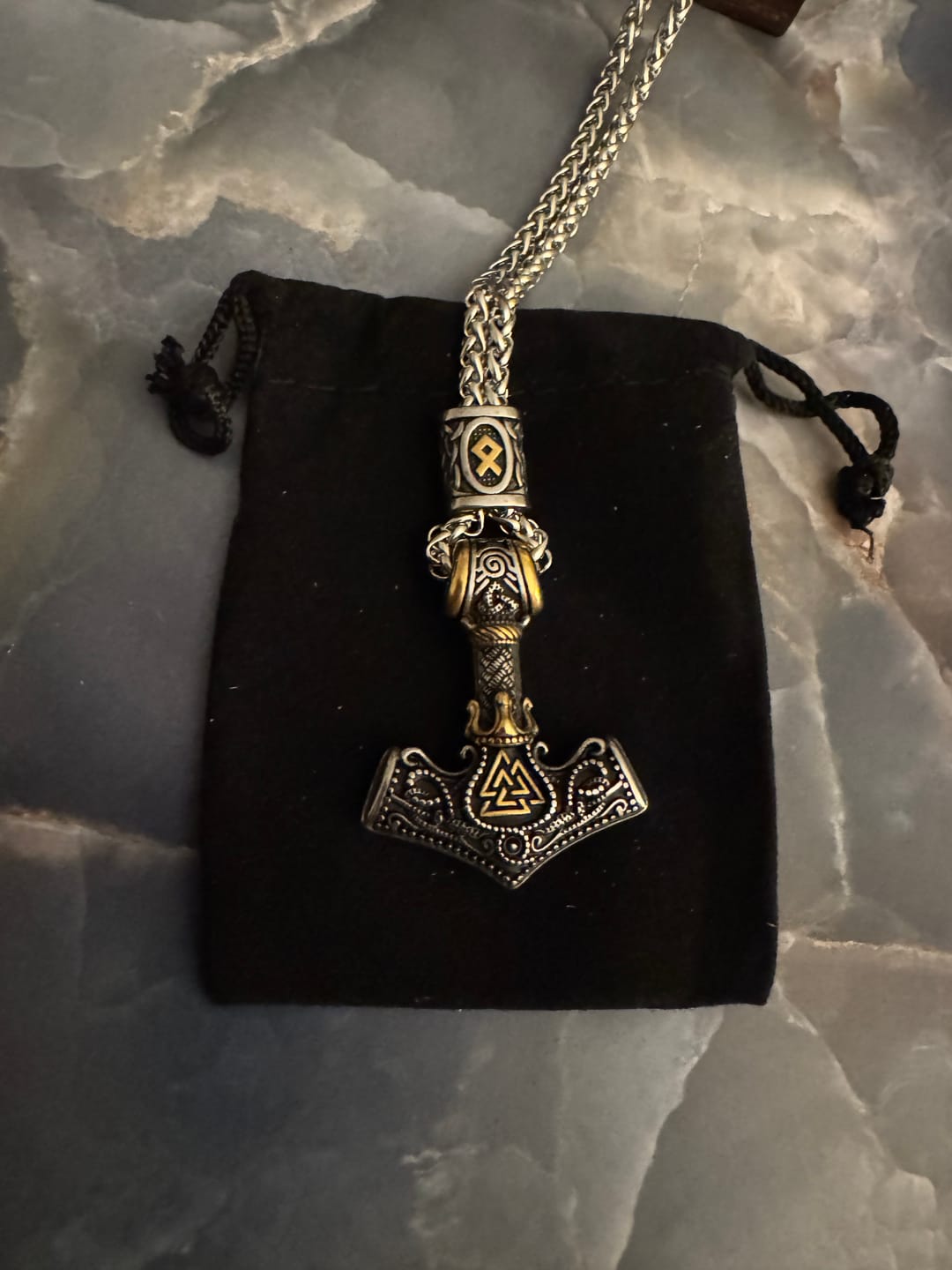 Customer photo review of Valknut Othala Mjölnir - Teiwaz & Algiz Rune Thor's Hammer Amulet