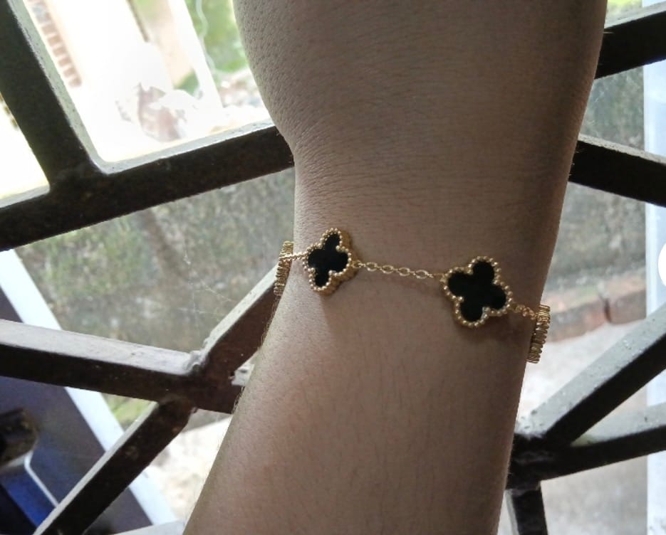 Customer photo review of Viral Black Bracelet | Gold Plated Black Anti Tarnish Clover Bracelet