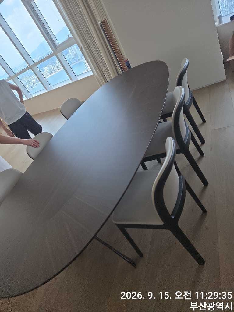Customer photo review of Gatwick Table