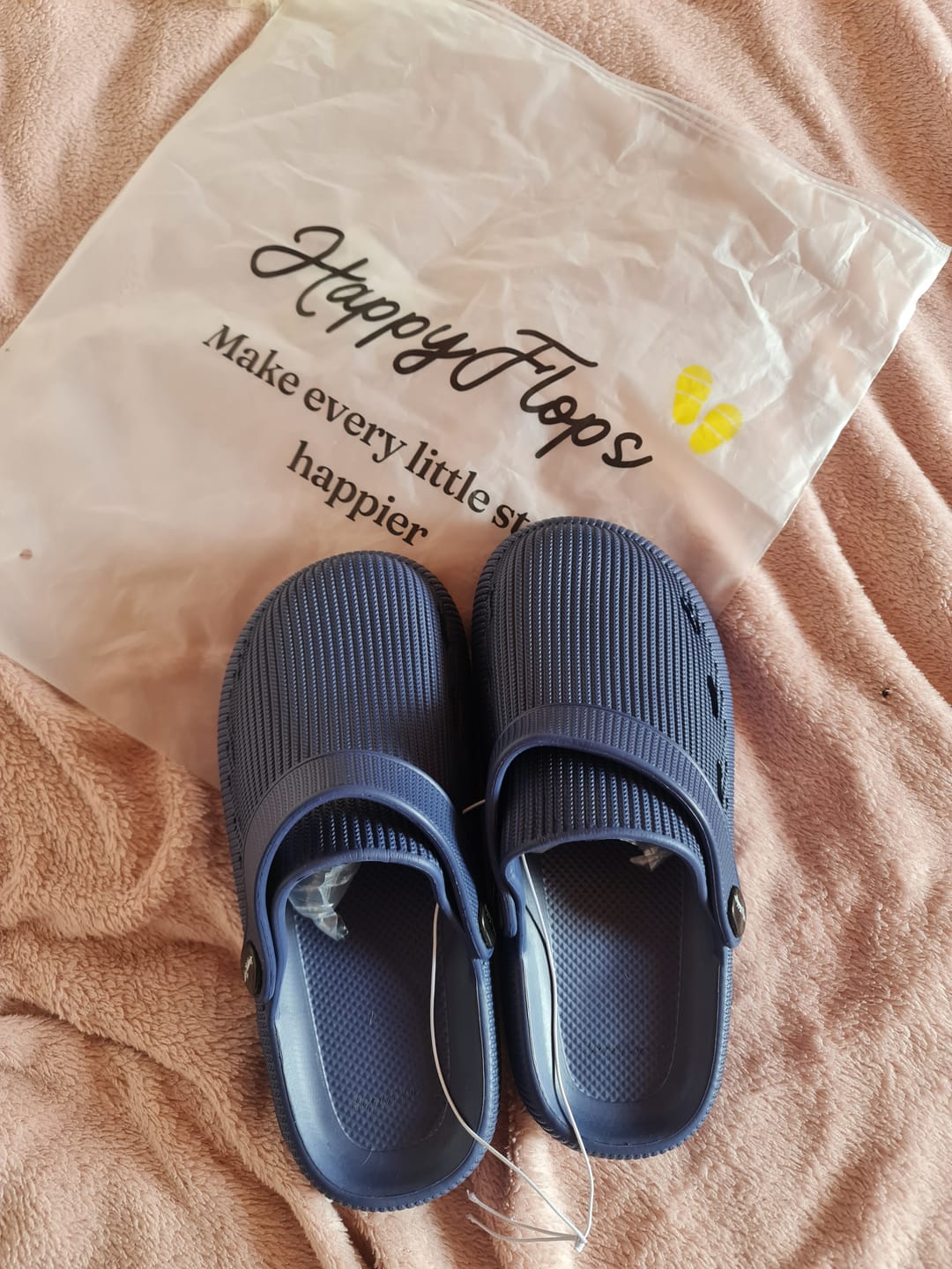 Customer photo review of HappyClogs Original