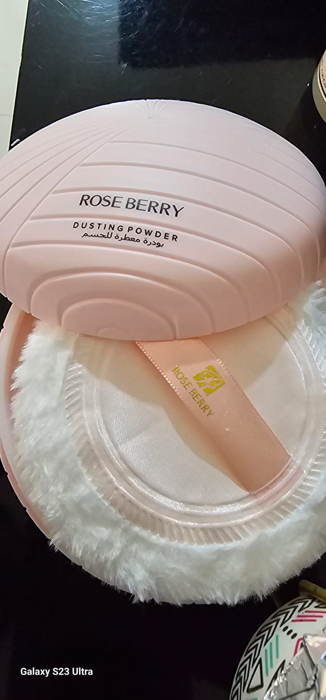 Customer photo review of Dusting Powder for the Body Luxurious Scent
