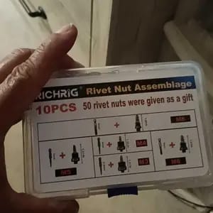 Customer photo review of Riparazione Auto Rivettatrice Manuale Acciaio Carbonio Kit