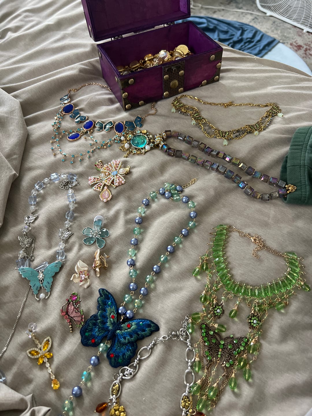 Customer photo review of （Hot selling）Wish your mystery jewelry jar（plastic jar ）