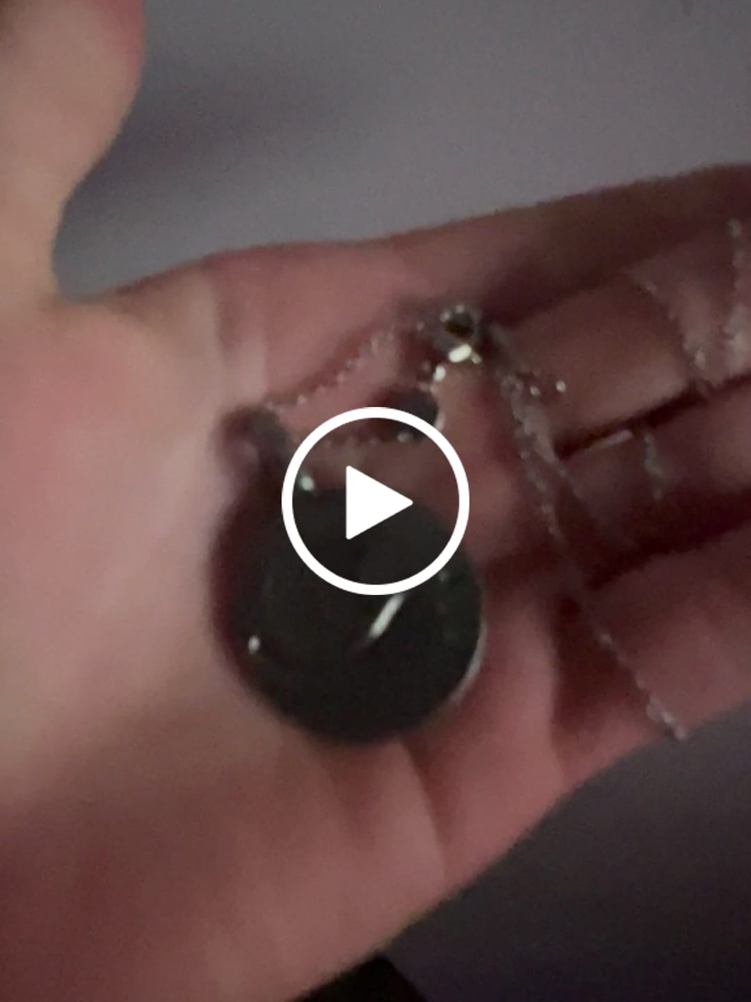 Customer video review of Regio Necklace In Pewter