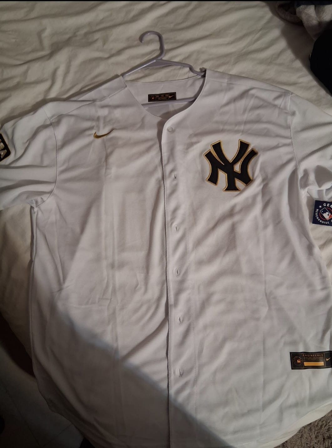 Customer photo review of Men’s New York Throwback Vapor Premier Limited Jersey – Derek Jeter Patch