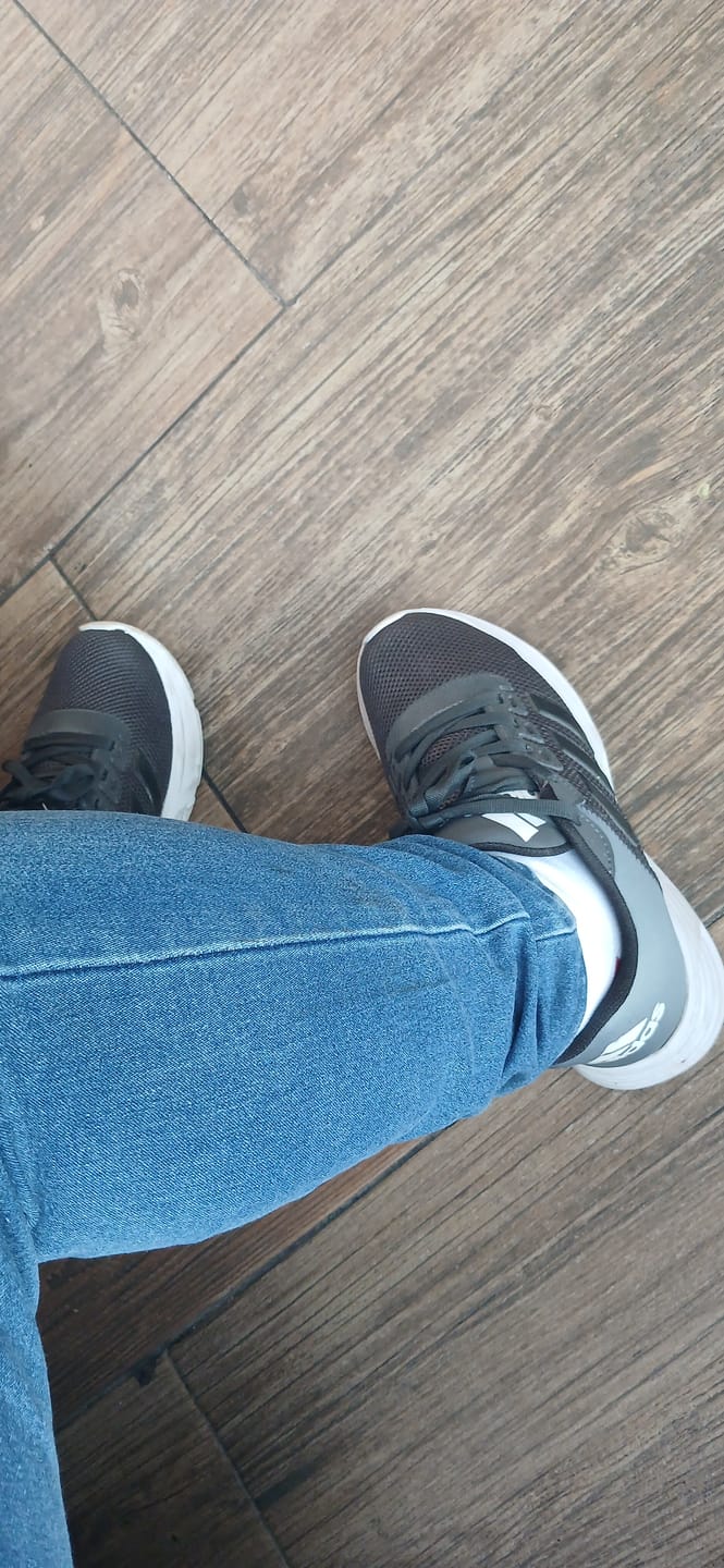 Customer photo review of Tenis 510 Marino Blanco