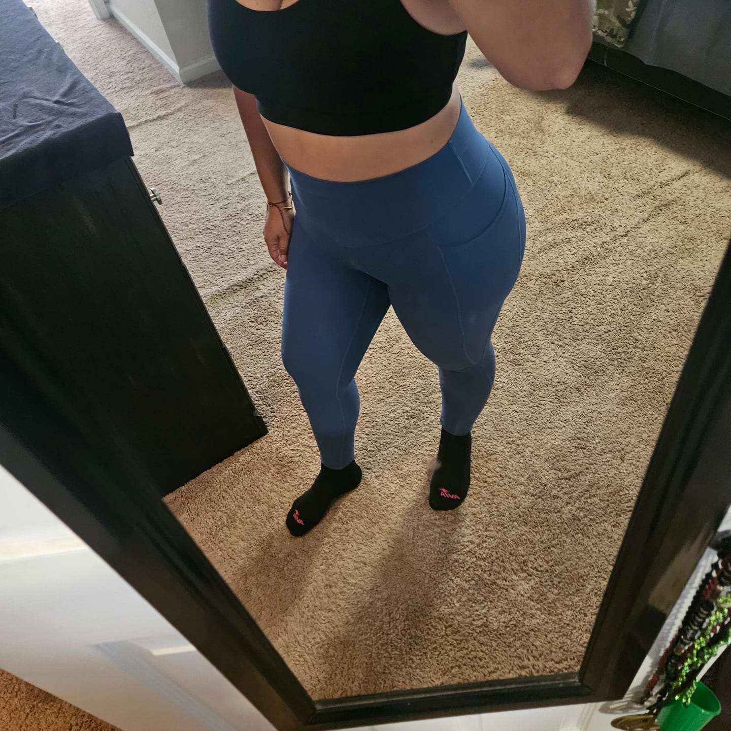 Customer photo review of NKD Leggings With Pockets Mid Waist | Blueberry