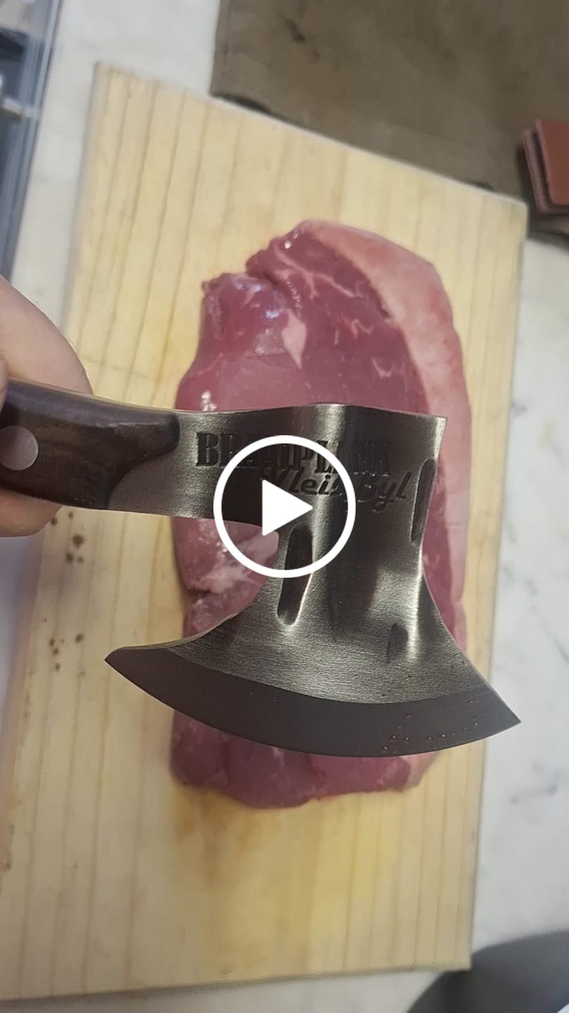 Customer video review of VleisByl (Hammer Forged Butchers Axe)