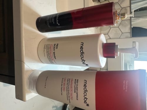 Customer photo review of Red Glow Body Essentials