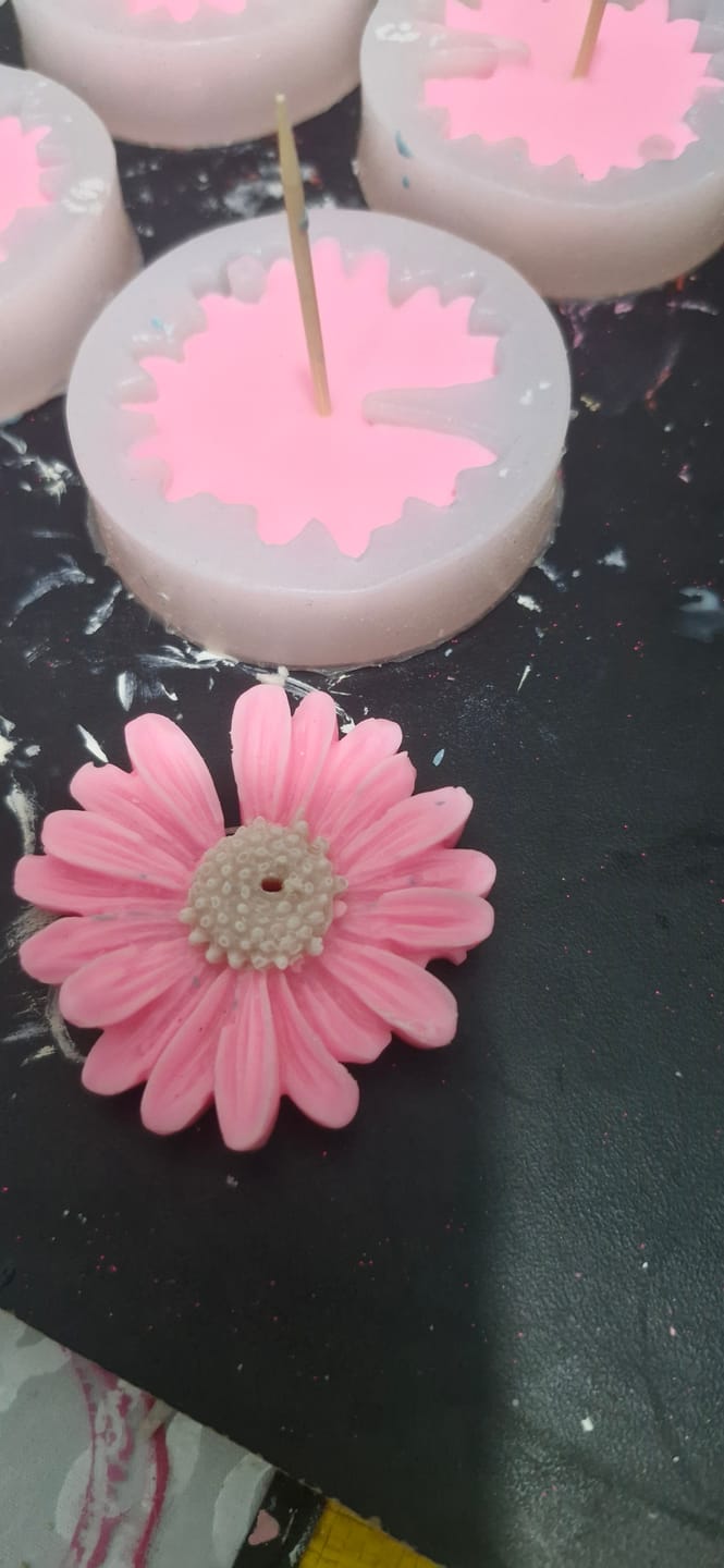 Customer photo review of ✨Colorante Premium Rosa  |10g y 30g |Colores intensos y uniformes |desde $59.00