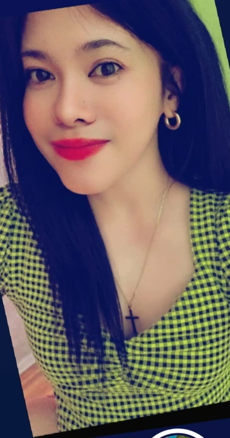 Customer photo review of Classic Cross & Curb Chain